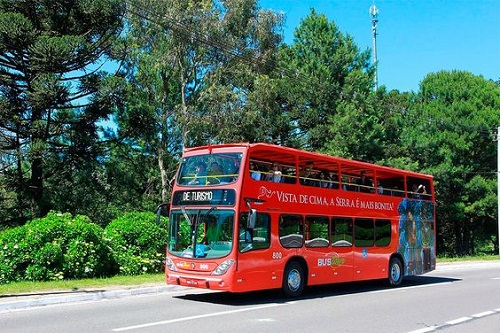 Ônibus Panorâmico Hop On / Hop Off em Gramado e Canela Ingresso de 01 Dia
